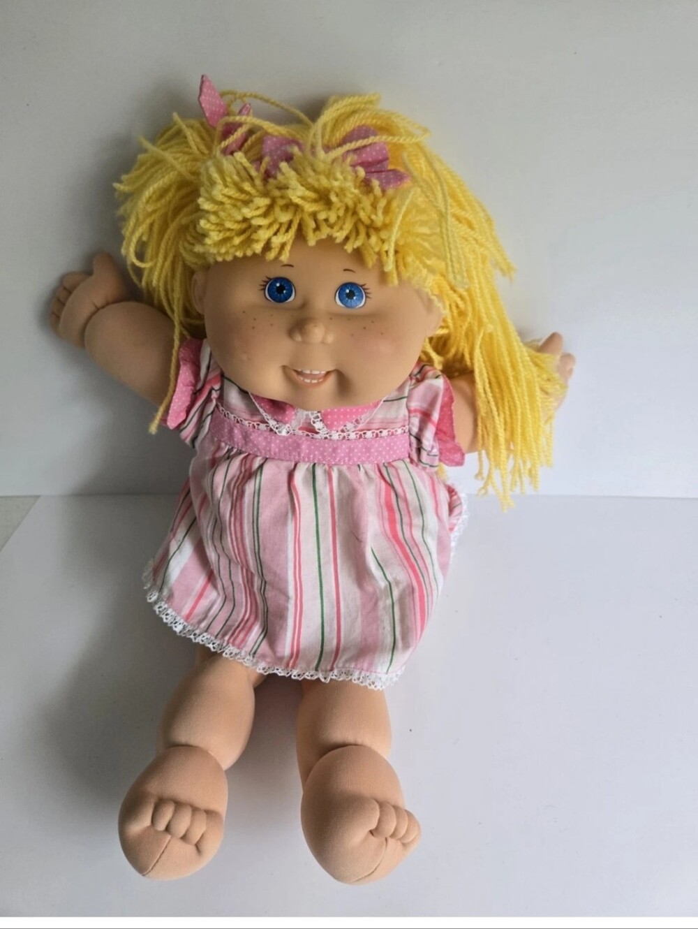 Cabbage Patch Kid Girl Doll Vintage 2004